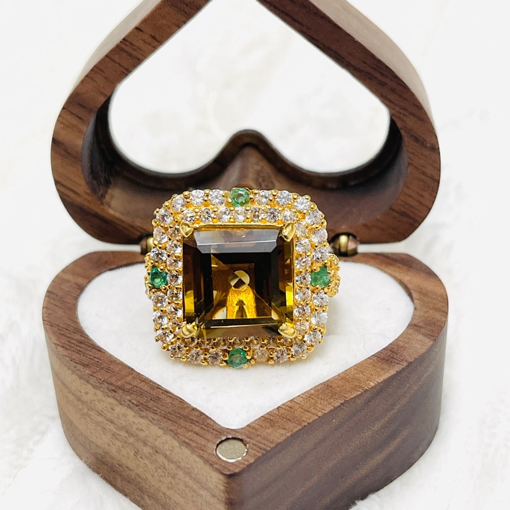 Luxurious Vintage Honey Yellow Citrine, (8ct) and Emerald Ring